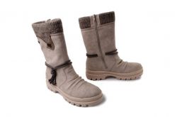 RIEKER TEX X8283-60 beige, kozaki damskie. Brązowe kozaki damskie Rieker, na zimę, bez wzorów, bez obcasa, bez zapięcia. Za 519.90 zł.