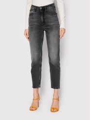 Guess Jeansy W2YA21 D4QD2 Szary Mom Fit. Szare jeansy damskie Guess, z aplikacjami, z bawełny. Za 289.99 zł.