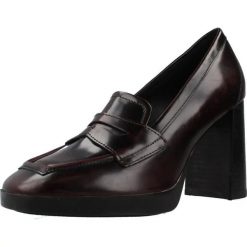 Buty GEOX D36VLD 00038 Bordeaux. Czerwone obuwie trekkingowe damskie Geox, z lakierowanej skóry, bez zapięcia. Za 370.99 zł.