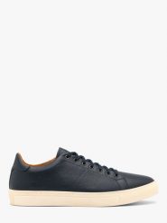 Granatowe buty typu trampki DANIEL. Niebieskie trampki męskie Ryłko, bez wzorów, ze skóry, sportowe, bez zapięcia. W wyprzedaży za 349.99 zł.