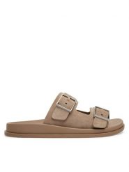Calvin Klein Klapki City Sandal Buckle Suede HW0HW03130 Beżowy. Brązowe klapki damskie Calvin Klein, bez wzorów, ze skóry, bez obcasa, bez zapięcia. Za 529.99 zł.