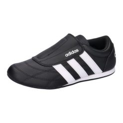 Kobiece trampki adidas Tekwen. Czarne trampki i tenisówki damskie Adidas, bez wzorów, z gumy, bez zapięcia. Za 205.99 zł.