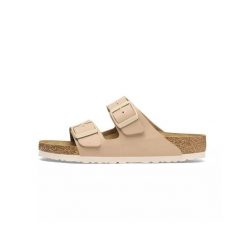 Klapki damskie Birkenstock 1027723. Brązowe klapki damskie Birkenstock, bez wzorów, z materiału, bez obcasa, bez zapięcia. Za 389.00 zł.
