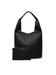 Calvin Klein Torebka Slouchy Pebble Medium Bag LV04F3596G Czarny. Czarne shopperki damskie Calvin Klein, bez wzorów, ze skóry, bez dodatków. Za 649.99 zł.