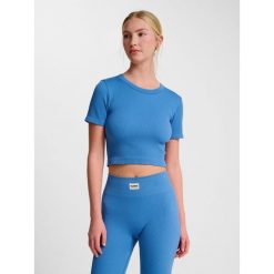 Damska koszulka bezszwowa Hummel Pulse. Niebieskie bluzki damskie Hummel, bez wzorów, sportowe, bez kołnierzyka, bez ramiączek. Za 153.50 zł.