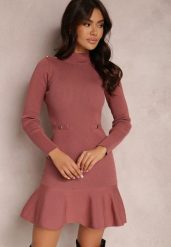 Ciemnoróżowa Sukienka Neliene. Czerwone sukienki damskie Renee, na jesień, bez wzorów, z dzianiny, bez kołnierzyka, bez ramiączek, mini, dopasowane. Za 139.99 zł.