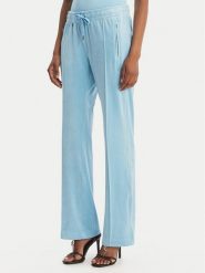 Juicy Couture Spodnie dresowe Tina JCWBJ126327 Błękitny Straight Leg. Niebieskie spodnie dresowe damskie Juicy Couture, bez wzorów, z dresówki. Za 399.99 zł.