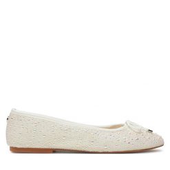 Baleriny Steve Madden. Balerinki damskie Steve Madden, bez wzorów, bez obcasa, bez zapięcia. Za 459.99 zł.