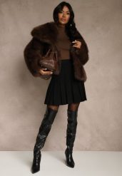 Czarna Spódnica High Waist z Wiskozą Zdobiona Plisami Coroxera. Czarne spódnice damskie Renee, na imprezę, m, z aplikacjami, z wiskozy, eleganckie, z podwyższonym stanem, mini. Za 89.99 zł.