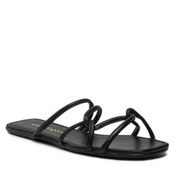 Klapki Eva Longoria. Czarne klapki damskie Eva Longoria, bez wzorów, bez obcasa, bez zapięcia. Za 269.99 zł.