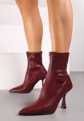 Bordowe Eleganckie Dopasowane Botki ze Szpiczastym Noskiem i Obcasem Typu Klepsydra Erinella. Czerwone botki damskie Born2be, na zimę, bez wzorów, z materiału, eleganckie, ze szpiczastym noskiem, bez obcasa, na obcasie, bez zapięcia. Za 119.99 zł.