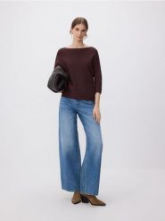 Sweter z wiskozą - brązowy. Brązowe swetry nierozpinane damskie Reserved, l, bez wzorów, z dzianiny, bez kołnierzyka, bez ramiączek. Za 79.99 zł.