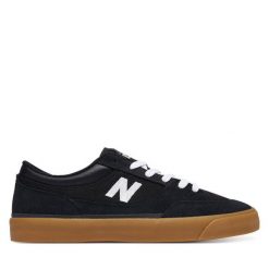 Tenisówki New Balance. Czarne trampki męskie New Balance, bez wzorów, bez zapięcia. Za 379.99 zł.