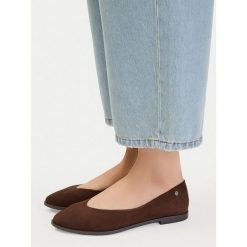 Baleriny Lasocki. Brązowe balerinki damskie Lasocki, bez wzorów, bez obcasa, bez zapięcia. Za 169.99 zł.