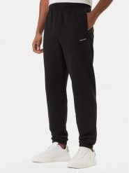 Calvin Klein Spodnie dresowe Nano Standard Logo LV04LF247G Czarny Regular Fit. Czarne spodnie sportowe męskie Calvin Klein, m, bez wzorów, z bawełny. Za 399.99 zł.