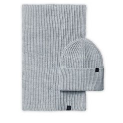 Zestaw szalik i czapka Calvin Klein Jeans. Szare czapki damskie Calvin Klein Jeans, bez wzorów, z jeansu. Za 249.99 zł.