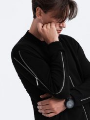 Bluza męska bomberka z ozdobnymi zamkami na rękawach AMSTERDAM - czarna B1367 - XXL. Czarne bluzy męskie Ombre Clothing, m, z aplikacjami, z bawełny, bez kaptura. W wyprzedaży za 129.99 zł.