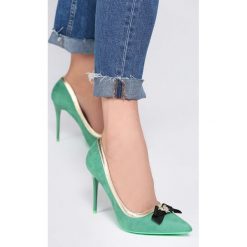 Zielone Szpilki Sailor Moon. Zielone szpilki damskie Born2be, z aplikacjami, ze szpiczastym noskiem, bez obcasa, na szpilce, bez zapięcia. Za 49.99 zł.