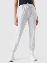 4F Spodnie dresowe joggery damskie - szare XXL. Szare spodnie dresowe damskie 4F, bez wzorów, z bawełny, sportowe. Za 129.99 zł.