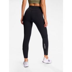 Damskie legginsy Newline core warm. Czarne legginsy damskie Newline, bez wzorów. W wyprzedaży za 203.50 zł.
