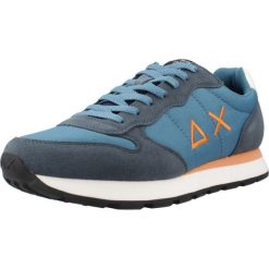 Buty SUN68 SCPZ43101 Niebieski. Niebieskie buty zimowe męskie SUN68, bez wzorów, z tkaniny, bez obcasa, bez zapięcia. Za 348.99 zł.