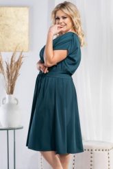 Sukienka rozkloszowana marszczona odcinana marszczona ANICETA butelkowa zieleń. Zielone sukienki damskie KARKO, do pracy, na lato, plus size, bez wzorów, z elastanu, biznesowe, bez kołnierzyka, plus size, bez ramiączek, midi, proste. Za 159.50 zł.
