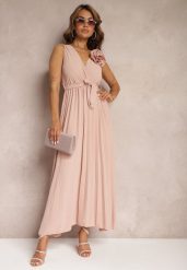 Różowa Koktajlowa Sukienka Plisowana z Kwiatową Broszką Paskiem i Gumką w Talii Viknna. Czerwone sukienki damskie Renee, na imprezę, l, bez wzorów, z materiału, eleganckie, bez kołnierzyka, bez ramiączek, maxi, plisowane. Za 69.99 zł.