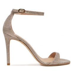 Sandały Stuart Weitzman. Żółte sandały damskie Stuart Weitzman, bez wzorów, bez obcasa, na szpilce, bez zapięcia. Za 1,309.00 zł.