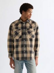 MESKA KOSZULA WRANGLER WESTERN SHIRT CURDS AND WHEY 112378116. Koszule męskie Wrangler, l, bez wzorów, bez kołnierzyka, bez ramiączek. Za 129.99 zł.