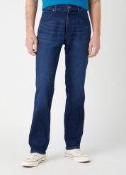 WRANGLER MĘSKIE SPODNIE JEANSOWE FRONTIER LAUNCH PAD 112341439 W16V013080. Jeansy męskie Wrangler, z jeansu. Za 229.99 zł.