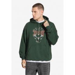 Bluza sportowa męska Prosto Athletic z kapturem. Zielone bluzy sportowe męskie Prosto., m, bez wzorów, z kapturem. Za 349.99 zł.