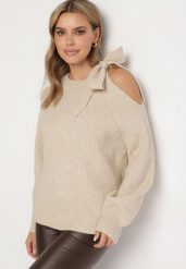 Beżowy Sweter Ozdobiony Kokardą i Wycięciem Noredi. Brązowe swetry nierozpinane damskie Born2be, na zimę, bez wzorów, z jeansu, eleganckie, bez kołnierzyka, bez ramiączek. Za 119.99 zł.