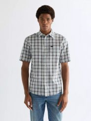 MESKA KOSZULA WRANGLER SS 1 PKT SHIRT FORGET ME NOT 112378049. Koszule męskie Wrangler, m, bez wzorów, bez kołnierzyka, bez ramiączek. Za 129.99 zł.