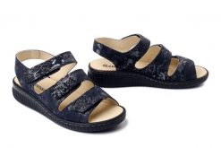 DR. BRINKMANN 710283-05 blau, sandały damskie. Niebieskie sandały damskie Dr. Brinkmann, bez wzorów, ze skóry, bez obcasa, bez zapięcia. Za 369.90 zł.