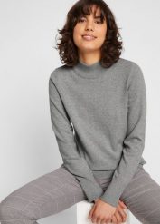 Sweter basic ze stójką, z bawełny z recyklingu. Szare swetry nierozpinane damskie bonprix, bez wzorów, z bawełny, bez kołnierzyka, bez ramiączek. Za 64.99 zł.