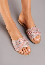 Szampańskie Płaskie Klapki z Imitacji Skóry Ozdobione Koralikami i Perłami Farnela. Żółte klapki damskie Renee, na lato, z aplikacjami, ze skóry, boho, bez obcasa, na płaskiej podeszwie, bez zapięcia. W wyprzedaży za 48.74 zł.