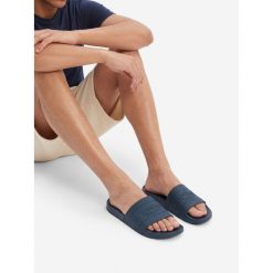 Klapki Sprandi. Niebieskie klapki męskie Sprandi, bez wzorów, bez zapięcia. Za 49.99 zł.