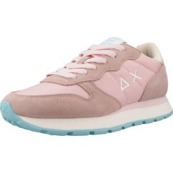 Tenisówki Sun68 Model Ally Solid Nylon Kolor Rose. Czerwone trampki i tenisówki damskie SUN68, bez wzorów, z nylonu, bez zapięcia. Za 378.55 zł.