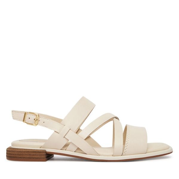 Sandały Clarks. Białe sandały damskie Clarks, bez wzorów, bez obcasa, na płaskiej podeszwie, bez zapięcia. Za 255.99 zł.