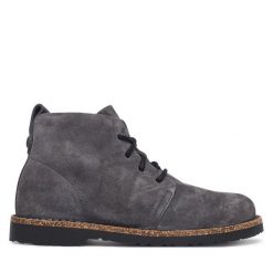 Trzewiki Birkenstock. Szare botki damskie Birkenstock, bez wzorów, bez obcasa, na płaskiej podeszwie, bez zapięcia. Za 769.99 zł.