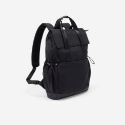 Second Life - Plecak z kieszenią na laptopa 10 L - Stan Doskonały. Czarne plecaki męskie Decathlon, bez wzorów, z materiału, eleganckie. Za 90.00 zł.