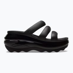 Klapki Crocs Mega Crush Triple Strap. Czarne klapki damskie Crocs, bez wzorów, sportowe, bez obcasa, bez zapięcia. Za 249.99 zł.