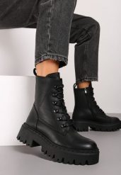 Czarne Masywne Botki Trapery na Platformie w Stylu Militarnym Verola. Czarne botki damskie Born2be, bez wzorów, z dzianiny, eleganckie, bez obcasa, na platformie, bez zapięcia. Za 159.99 zł.