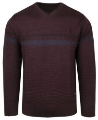 Elegancki Męski Sweter z Dekoltem w Serek (V-Neck) - Trikko - Bordowy. Czerwone swetry męskie Trikko, l, bez wzorów, z bawełny, biznesowe, bez kołnierzyka, bez ramiączek. Za 210.00 zł.