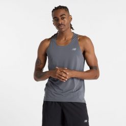 Koszulka męska New Balance MT43512GT – szara. Szare koszulki sportowe męskie New Balance, m, bez wzorów, z materiału, bez ramiączek, do biegania. Za 149.99 zł.
