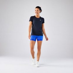 Koszulka tenisowa damska Artengo Light. Czarne bluzki damskie KUIKMA, m, bez wzorów, z dzianiny, sportowe, bez kołnierzyka, bez ramiączek. Za 89.99 zł.