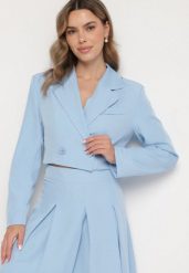 Niebieska Krótka Marynarka o Dwurzędowym Kroju Redaelia. Niebieskie marynarki i żakiety damskie Born2be, z aplikacjami, z jeansu, eleganckie, bez kołnierzyka, bez ramiączek. Za 129.99 zł.