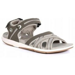 Sandały sportowe dla kobiet Regatta SANTA CLARA. Brązowe obuwie sportowe damskie Regatta, bez wzorów, bez obcasa, bez zapięcia. Za 153.44 zł.