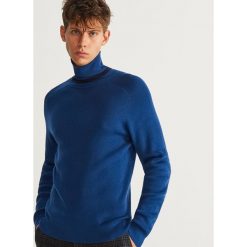 Sweter z golfem - Niebieski. Niebieskie swetry męskie Reserved, l, bez wzorów, bez kołnierzyka, bez ramiączek. Za 99.99 zł.