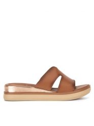 Lasocki Klapki WI23-MINT-02 Brązowy. Brązowe klapki damskie Lasocki, bez wzorów, ze skóry, bez obcasa, bez zapięcia. Za 159.99 zł.